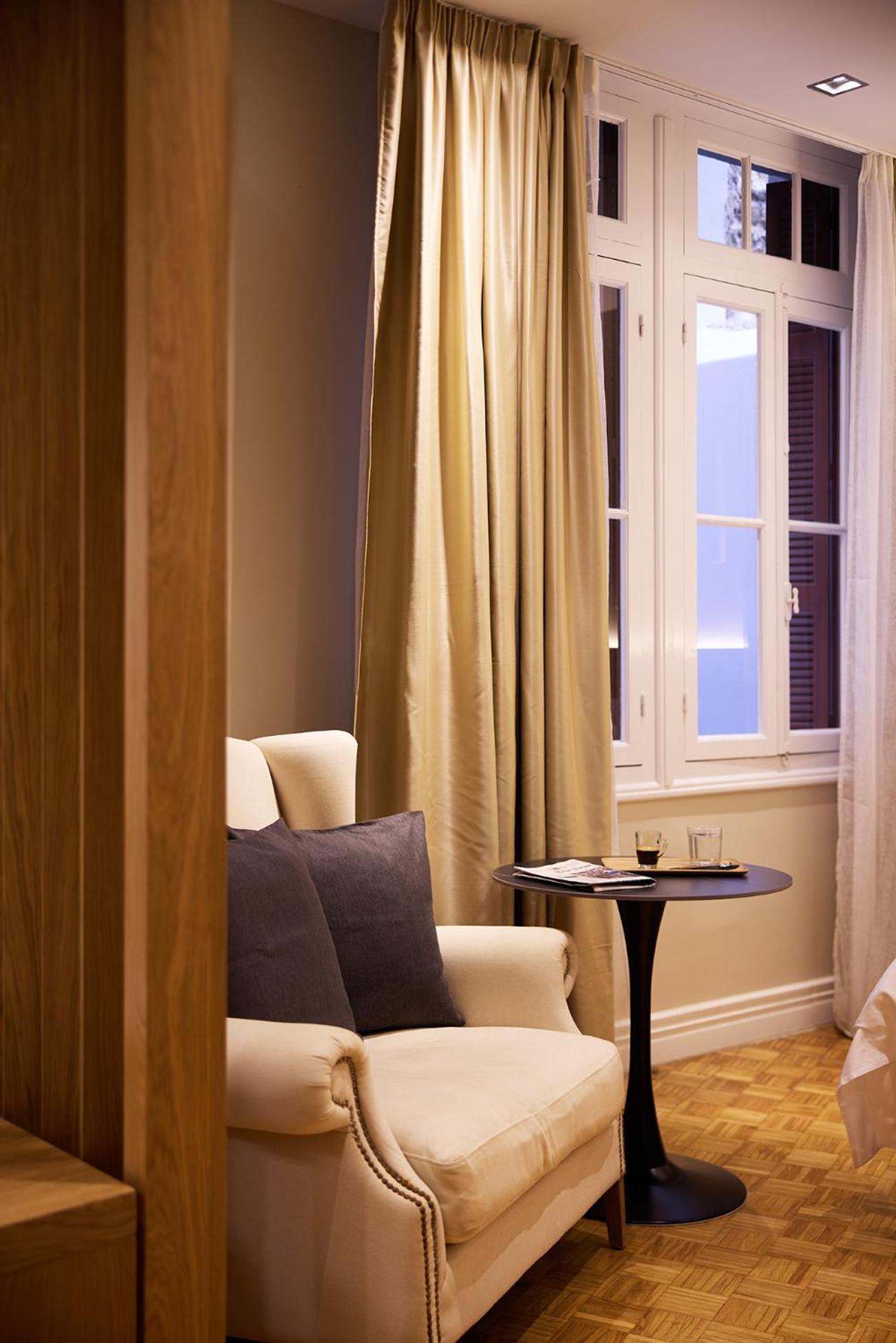 Vrachos Athens Suites Exteriör bild