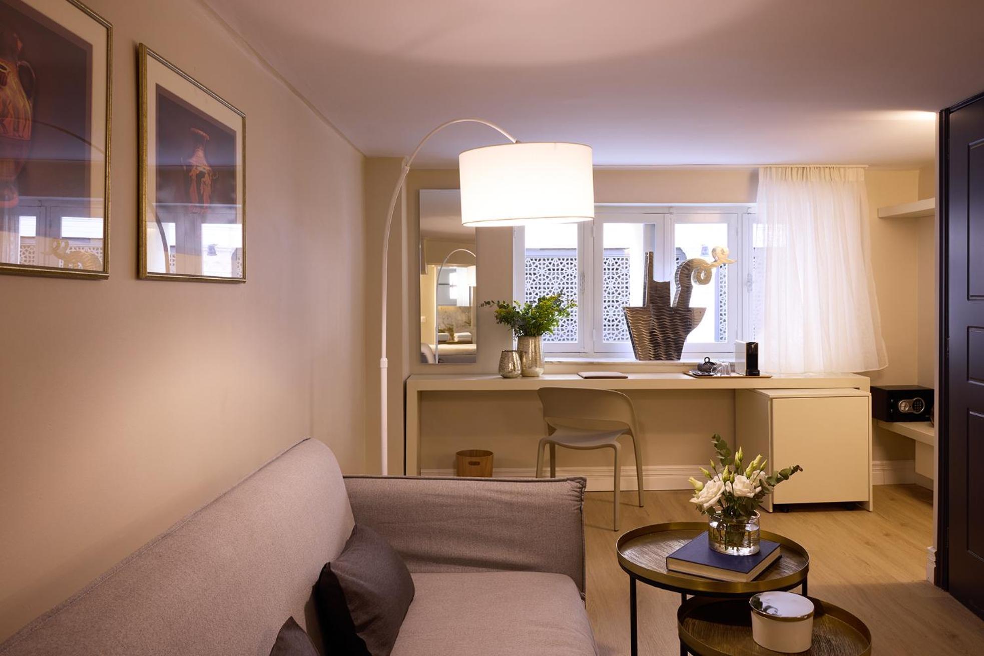 Vrachos Athens Suites Exteriör bild